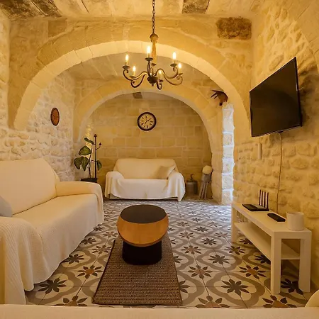 Swimming Pool 3 Bedroom With Private Pool Sea View Ramla Bay Ferienhaus Nadur